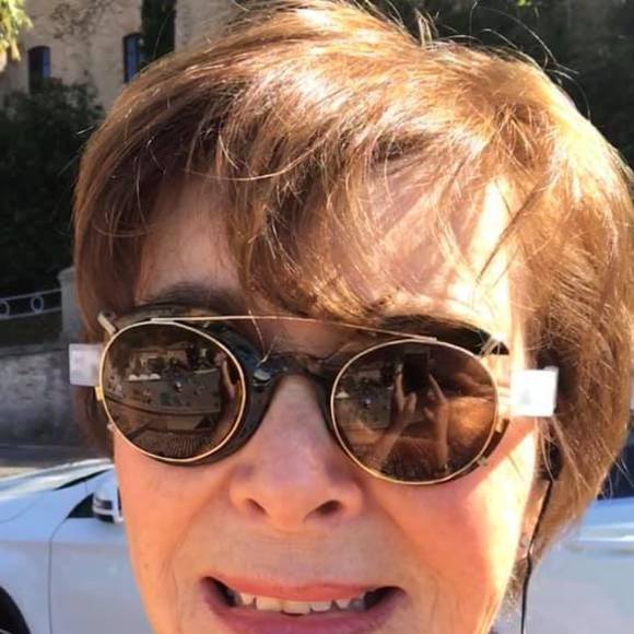 Meet your Posher, Ann - Picture 1 of 1